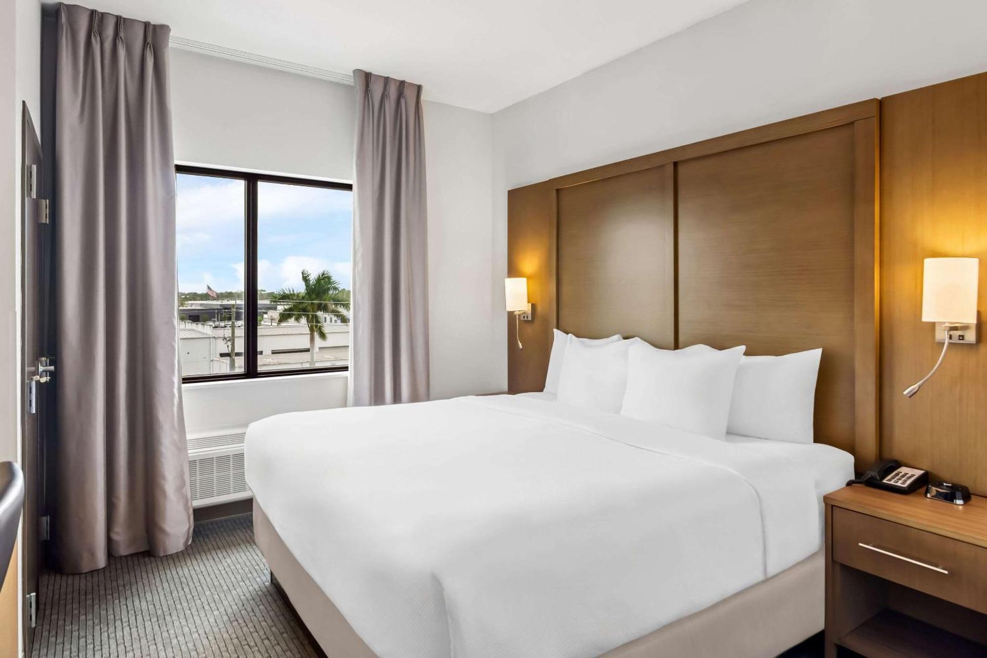 Comfort Suites Stuart-Hutchinson Island Eksteriør bilde